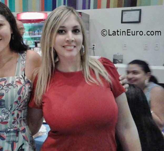 Date this georgeous Brazil girl Flavia from Manaus BR9690