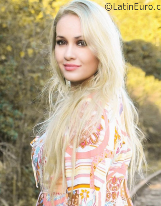 Date this passionate Brazil girl Drica from Rio De Janeiro BR9709