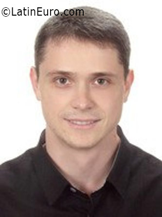 Date this hard body Ukraine man Andrew3001 from Kiev UA58