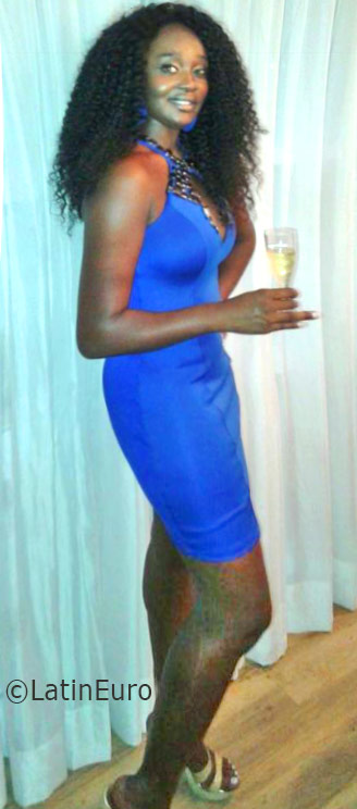 Date this tall Brazil girl Tatiana from São Paulo BR9729