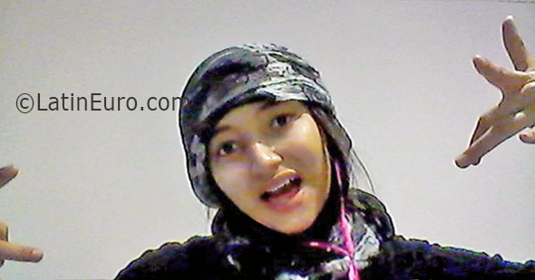 Date this fun Colombia girl Ana from Bogota CO19133