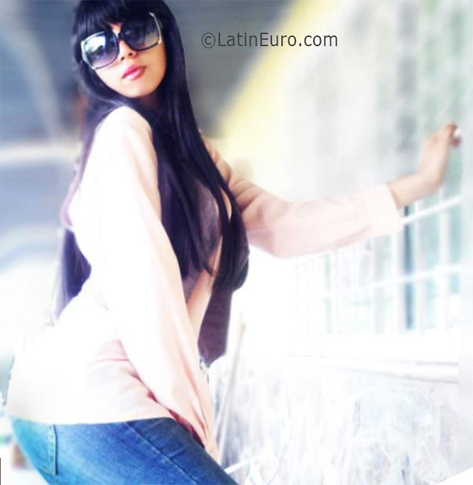 Date this cute Venezuela girl Marianny from Ojeda VE668