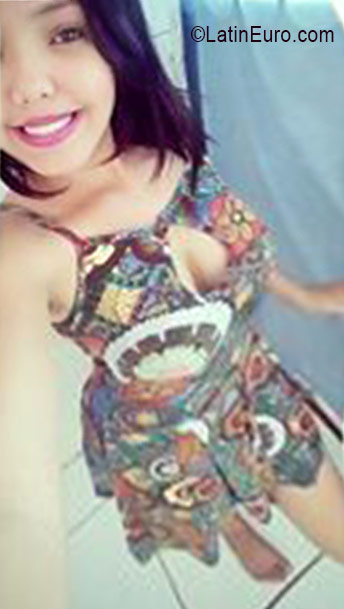 Date this passionate Brazil girl Vania from Vitoria BR9733
