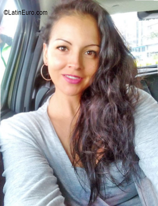 Date this passionate Colombia girl Sandra from Bogota CO19199