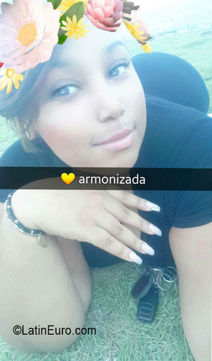 Date this exotic Dominican Republic girl Leah from Santo Domingo DO26348