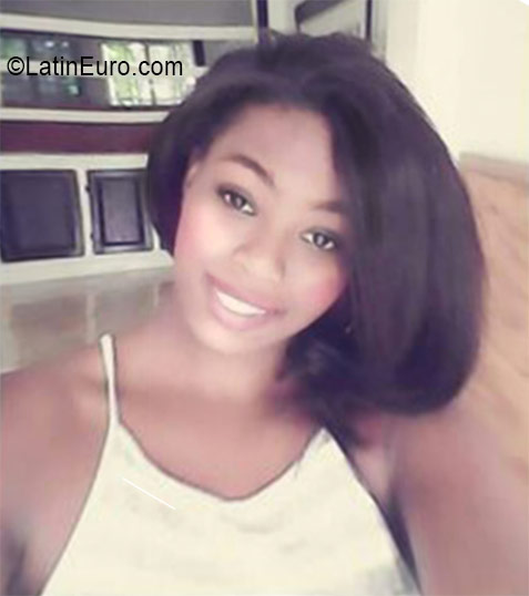 Date this funny Jamaica girl Karen from Manchester JM2347