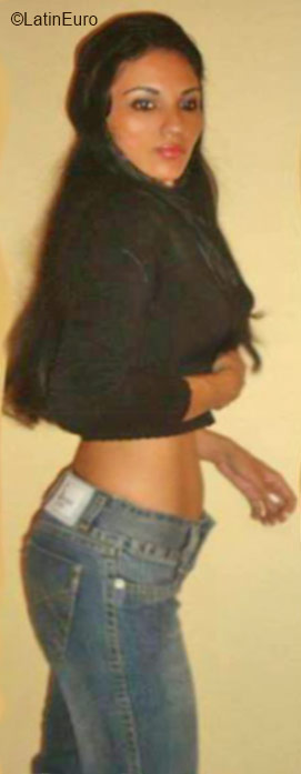Date this beautiful Brazil girl Nilza from Belem BR9773