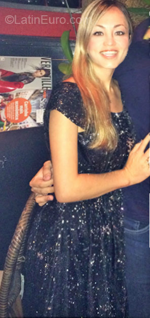 Date this sultry Brazil girl Sheila from Sao Paulo BR9799