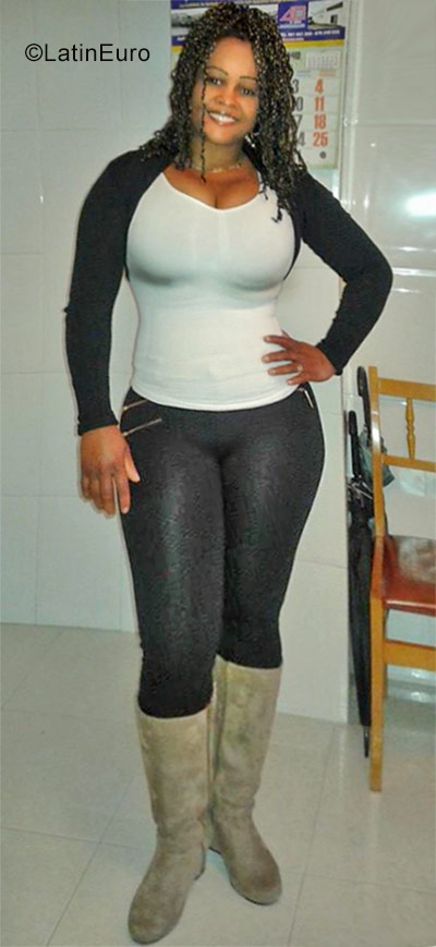 Date this georgeous Spain girl Martina from Sabadell ES350
