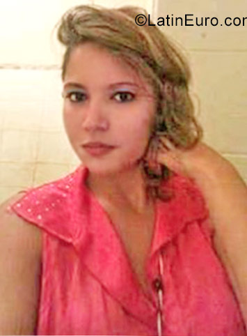 Date this gorgeous Brazil girl Paula from Fortaleza BR9810