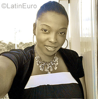 Date this attractive Jamaica girl Crissy from Old Harbour Bay JM2368