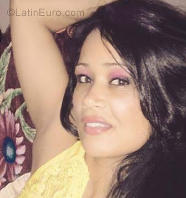 Date this delightful Brazil girl Joslene from Feira de Santana BR9815