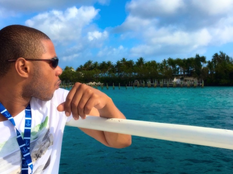 Date this young United States man Umar from Oklahoma City US17694