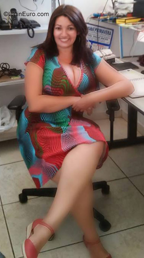 Date this beautiful Brazil girl Josy from Batatais BR9822