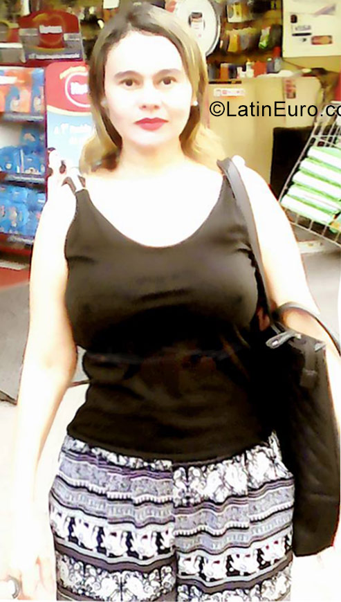 Date this young Brazil girl Mary from Fortaleza BR9839