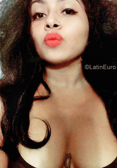 Date this sensual Colombia girl Vanessa from Bogota CO19827
