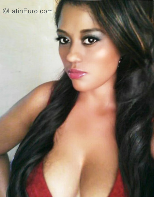 Date this cute Dominican Republic girl Alexa from Santiago DO26979