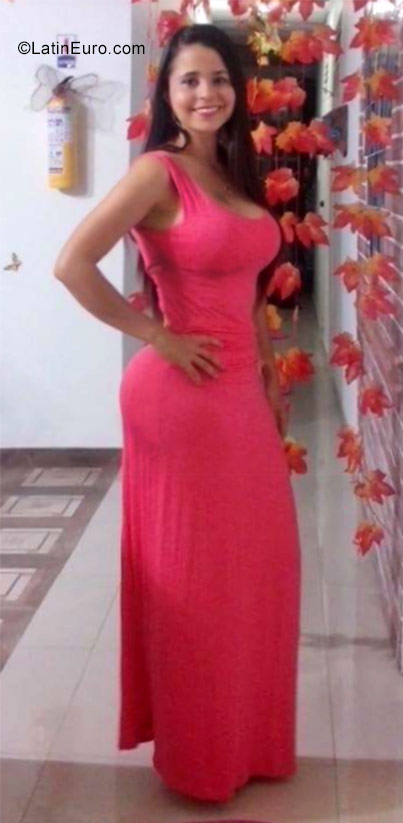 Date this sultry Spain girl Viviana from Barcelona ES354