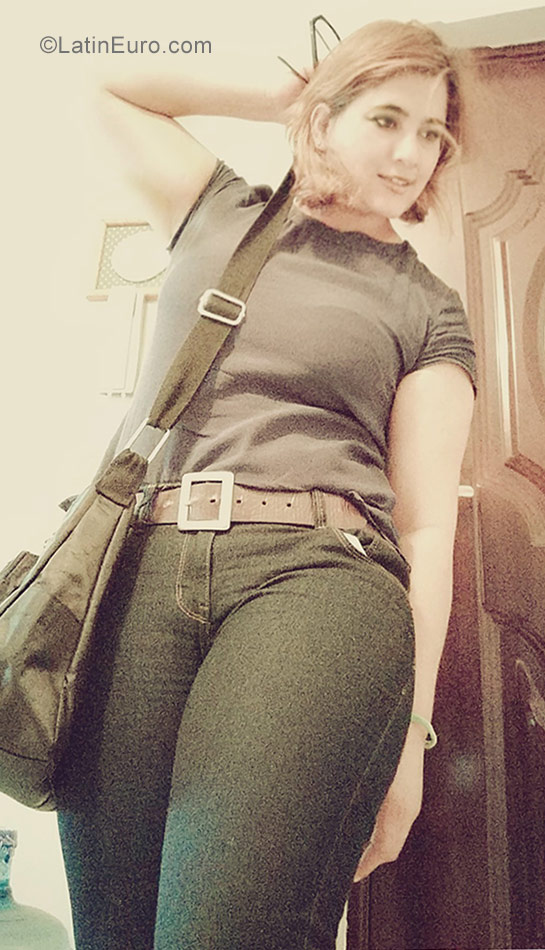 Date this lovely Honduras girl Isabel from San Pedro Sula HN2309