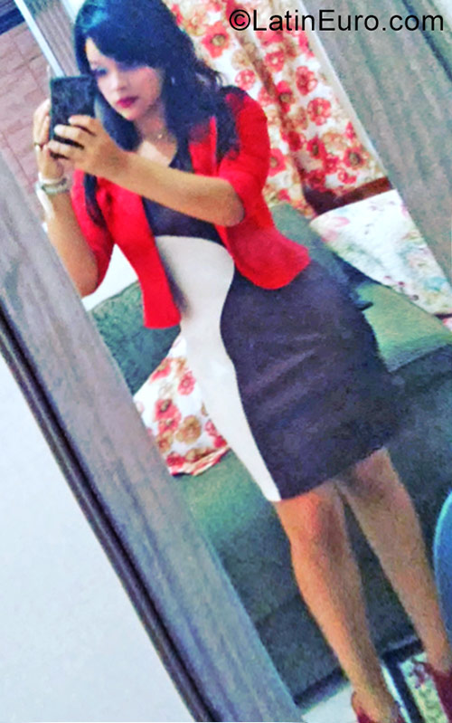 Date this hot Brazil girl Tanya from Rio De Janeiro BR9870