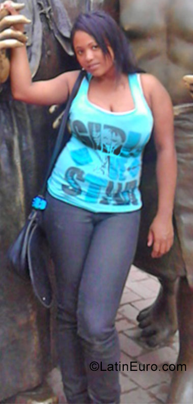 Date this sensual Colombia girl Sulyis from Cartagena CO20201