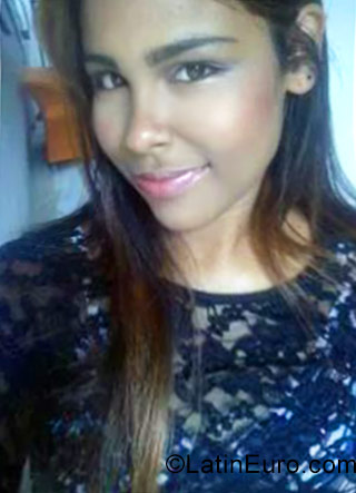 Date this voluptuous Brazil girl Juliana from Salvador BR9892