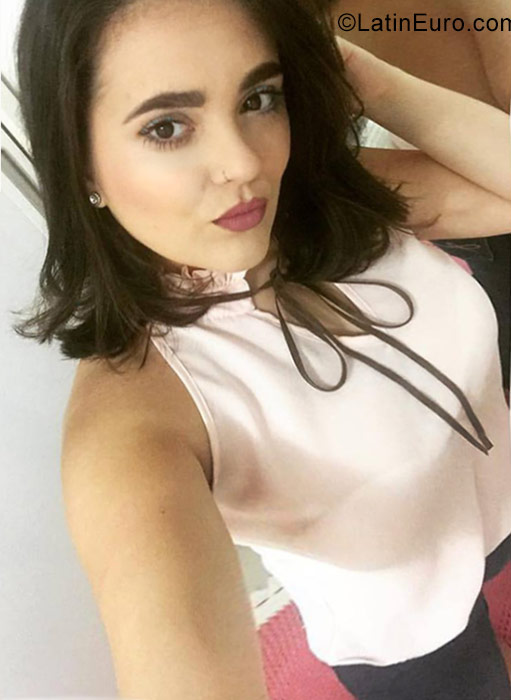 Date this funny Brazil girl Jessica from Campinas BR9894