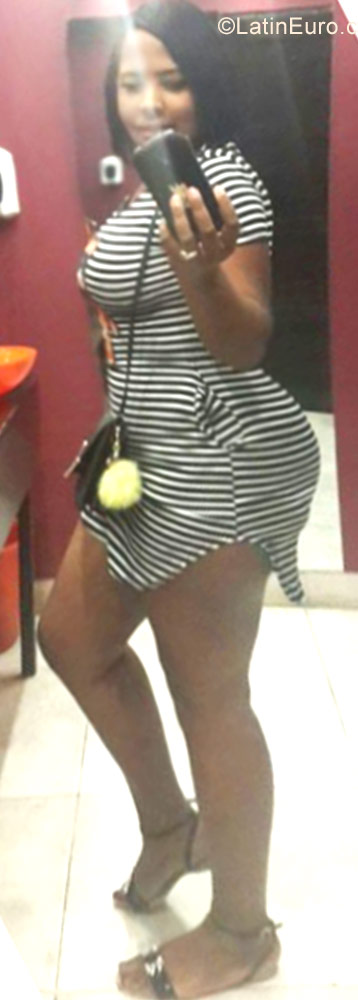 Date this beautiful Dominican Republic girl Zahira 01 from Puerto Plata DO27516