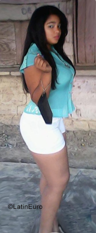 Date this beautiful Dominican Republic girl Betania from Santo Domingo DO27519