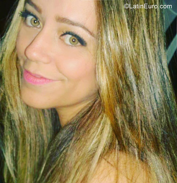 Date this lovely Brazil girl Nara from Juiz de Fora BR9910