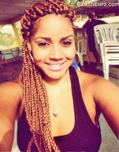 Date this fun Brazil girl Dayane from Rio De Janeiro BR9919