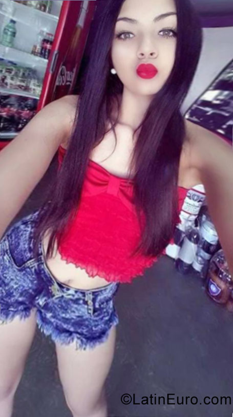 Date this fun Dominican Republic girl Lourdes carolin from Santiago DO28110
