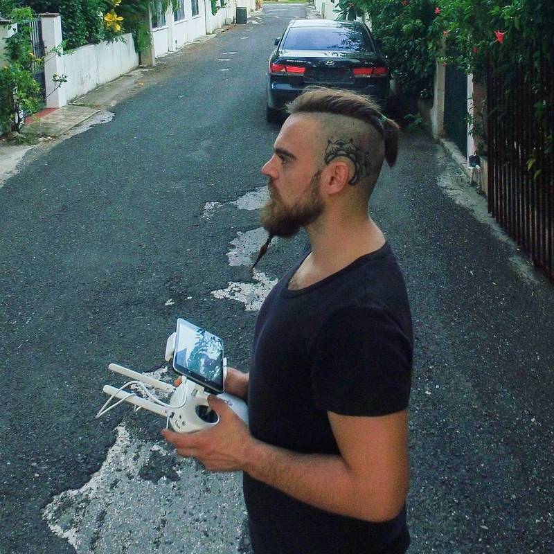 Date this happy Yugoslavia man Dragon87 from Bavaro YU19