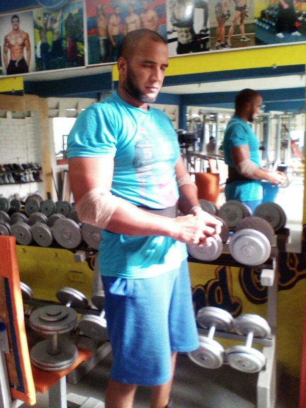 Date this passionate Dominican Republic man Leonardo from Santiago DO28302