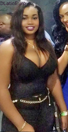 Date this lovely Jamaica girl Krissy from Kingston JM2715