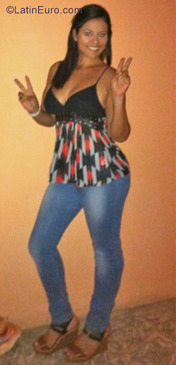 Date this young Colombia girl Sandra from Pereia CO21273