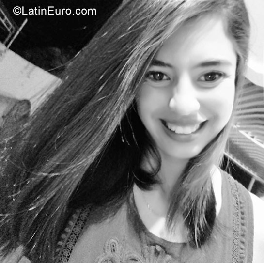 Date this beautiful Brazil girl Tamyris from Joao Pessoa BR10020