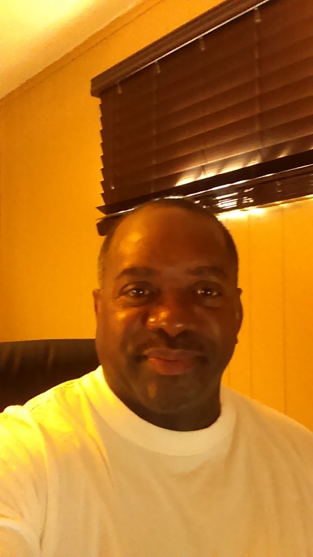 Date this athletic United States man Dahampster from Memphis US18121