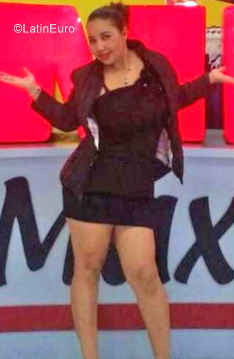 Date this gorgeous Dominican Republic girl Francisca from Santiago DO28600