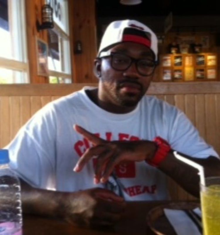 Date this passionate United States man NAZARENE from San Diego US18132