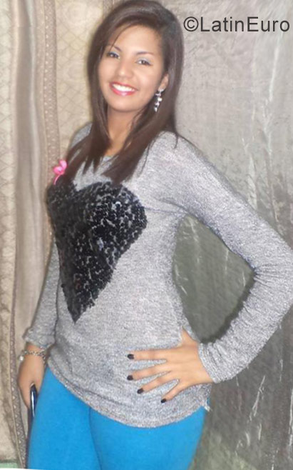 Date this voluptuous Venezuela girl Mei from Caracas VE853