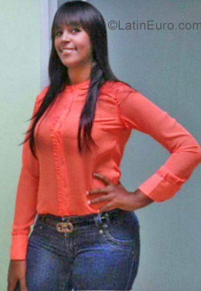 Date this delightful Dominican Republic girl Antia from Santo Domingo DO41214