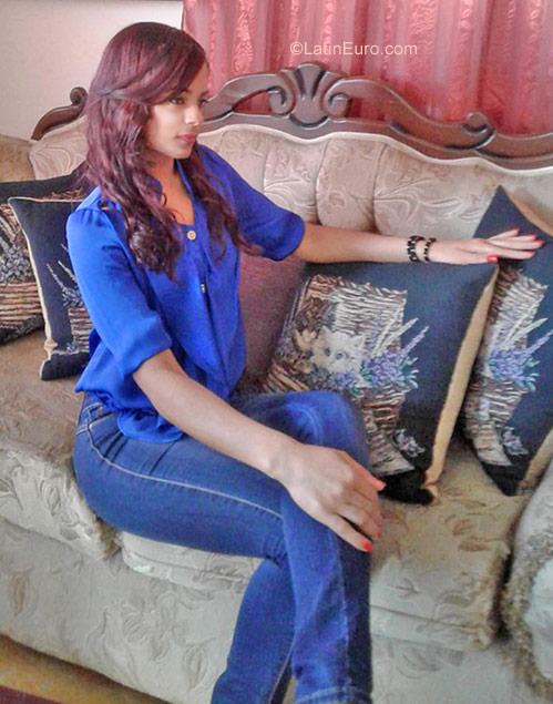 Date this stunning Dominican Republic girl Soriel from Santiago DO28647