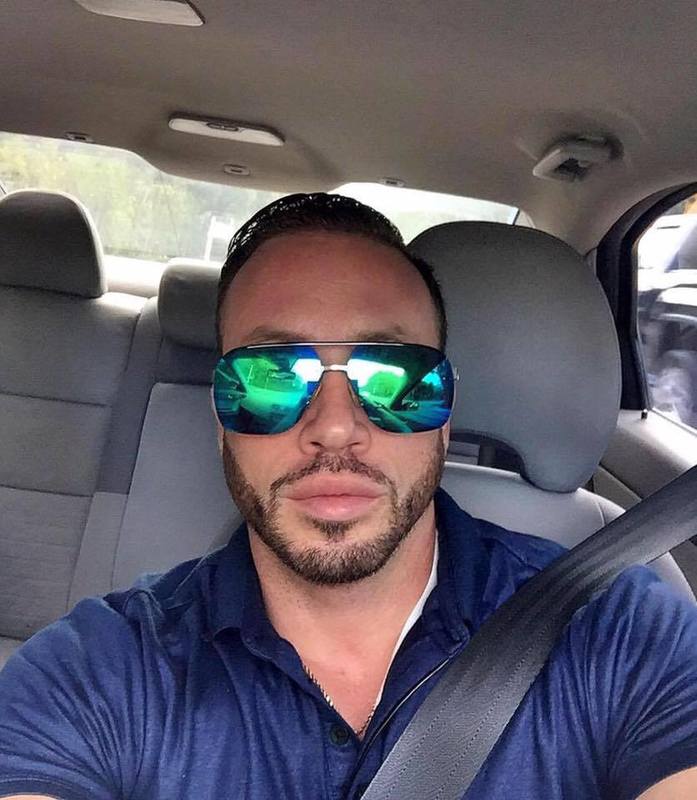 Date this hard body United States man Johan from Fort Lauderdale US18148