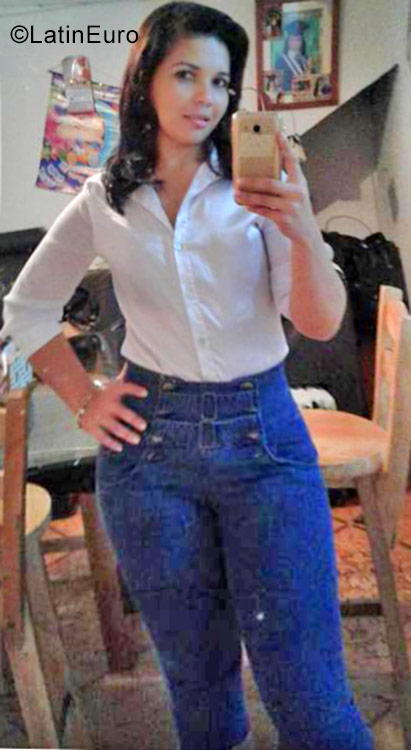 Date this young Colombia girl Liliana from Bucaramanga CO21551