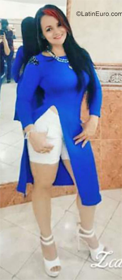 Date this tall Colombia girl Milena from Cali CO21583