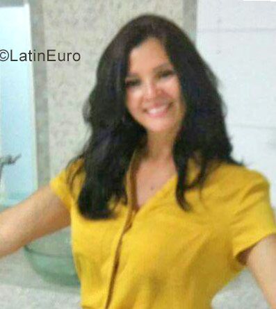 Date this fun Brazil girl Sue from Palmas BR10058