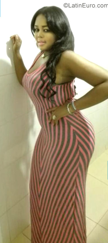 Date this georgeous Dominican Republic girl Elena from Santiago DO40313