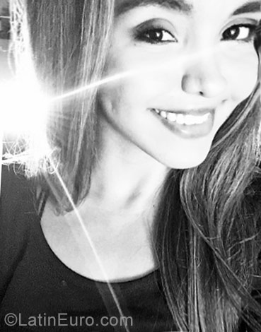 Date this fun Colombia girl Mgens from Barranquilla CO21725