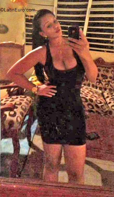 Date this lovely Dominican Republic girl Elizabeth from Puerto Plata DO29343
